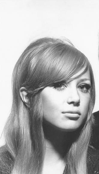 https://www.mugglarportalen.se/images/proxy.php?q=http%3A%2F%2Ffavim.com%2Forig%2F201107%2F02%2F1960s-cute-fuck-you-pattie-george-harrison-girl-girlfriend-Favim.com-91130.jpg