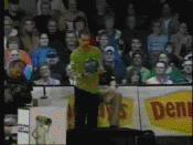 https://www.mugglarportalen.se/images/proxy.php?q=http%3A%2F%2Fi335.photobucket.com%2Falbums%2Fm477%2Fstylesteel5%2FGIFs%2Fbowlerowned.gif