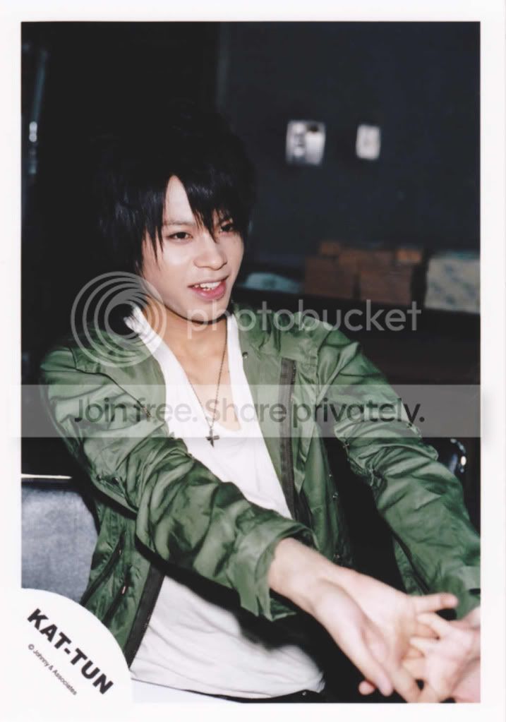 https://www.mugglarportalen.se/images/proxy.php?q=http%3A%2F%2Fi811.photobucket.com%2Falbums%2Fzz35%2FAmbers79%2FKat-Tun%2520Ueda%2520Tatsuya%2F2006RealFace13Ueda.jpg