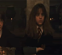 https://www.mugglarportalen.se/images/proxy.php?q=http%3A%2F%2Fi896.photobucket.com%2Falbums%2Fac170%2Fkmt_1990%2FHermione-Raising-Hand.gif