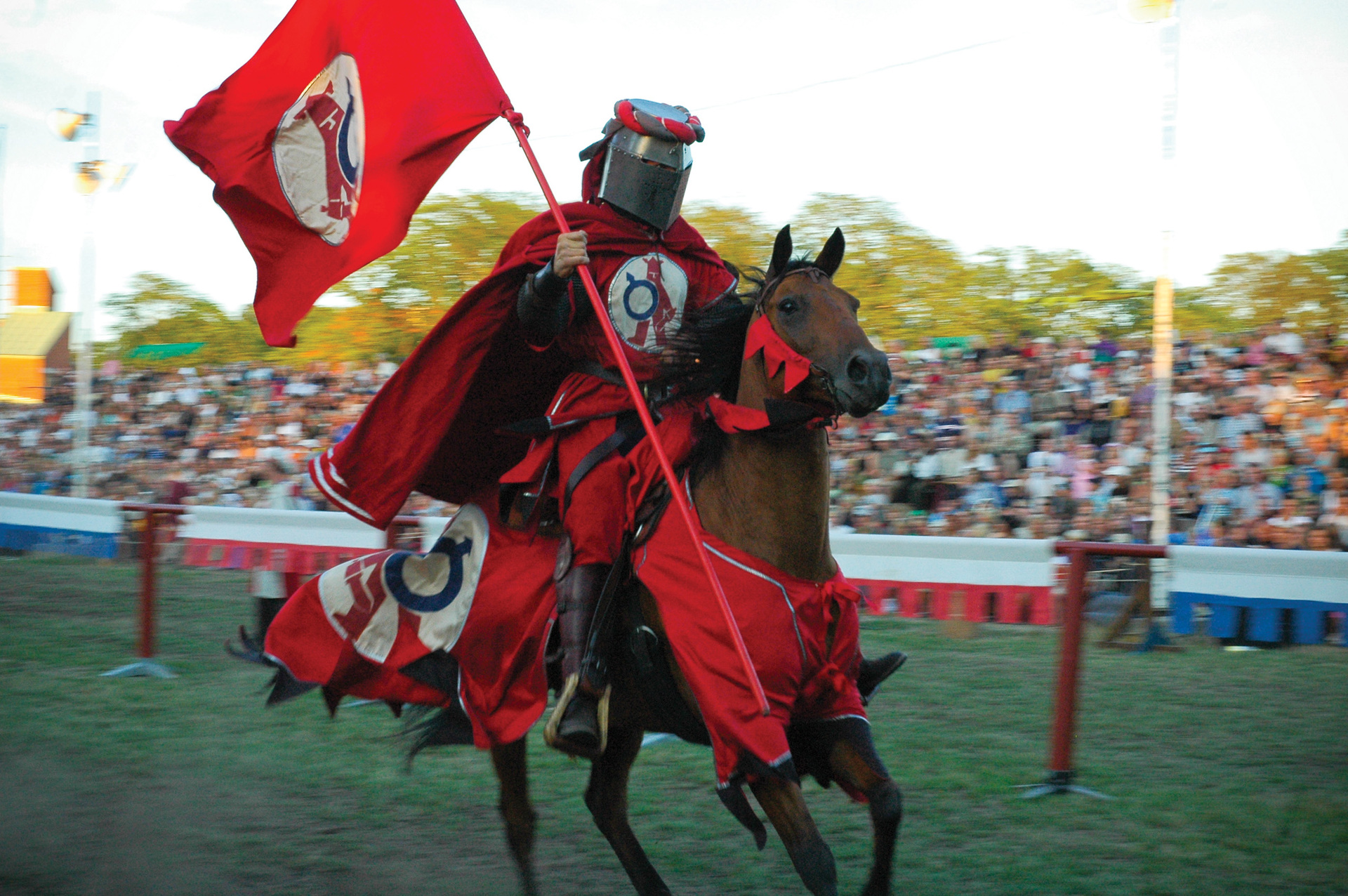 https://www.mugglarportalen.se/images/proxy.php?q=http%3A%2F%2Fimages.fanpop.com%2Fimages%2Fimage_uploads%2FMedeltidsveckan-renaissance-festivals-145930_1920_1276.jpg