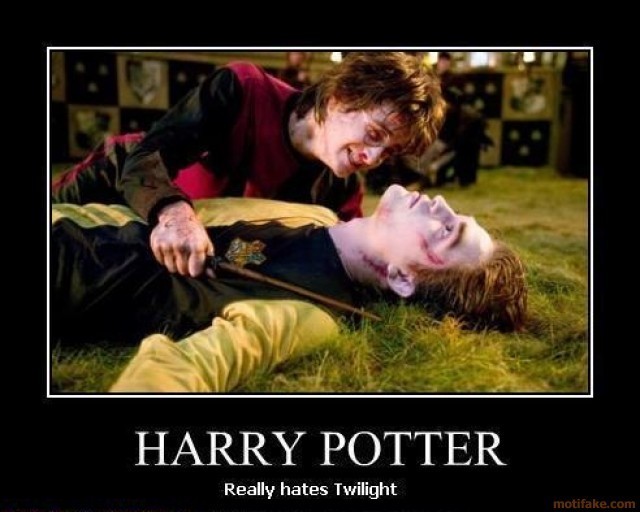 https://www.mugglarportalen.se/images/proxy.php?q=http%3A%2F%2Fimages4.fanpop.com%2Fimage%2Fphotos%2F15000000%2FI-really-love-twilight-but-this-is-funny-harry-potter-vs-twilight-15025504-640-512.jpg
