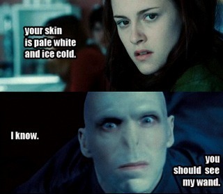 https://www.mugglarportalen.se/images/proxy.php?q=http%3A%2F%2Fimages4.fanpop.com%2Fimage%2Fphotos%2F20100000%2FBella-and-Voldy-XD-harry-potter-20106982-320-279.jpg