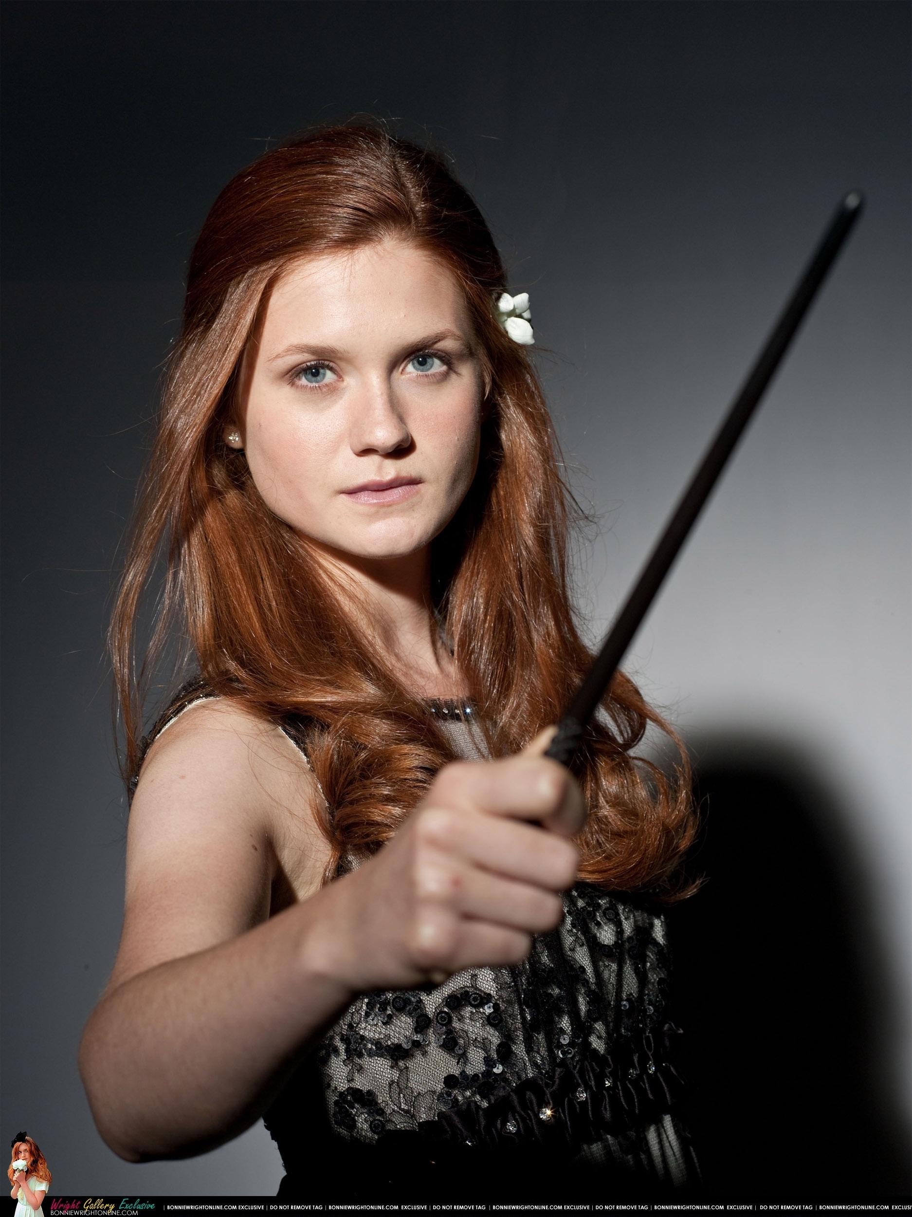https://www.mugglarportalen.se/images/proxy.php?q=http%3A%2F%2Fimages4.fanpop.com%2Fimage%2Fphotos%2F21000000%2FNew-Ginny-Promo-Pics-ginny-weasley-21000094-1874-2500.jpg