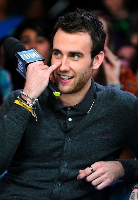 https://www.mugglarportalen.se/images/proxy.php?q=http%3A%2F%2Fimages4.fanpop.com%2Fimage%2Fphotos%2F24100000%2FMatthew-Neville-3-neville-longbottom-24106000-467-677.jpg