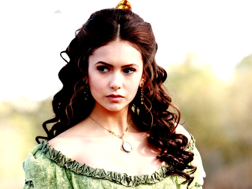 https://www.mugglarportalen.se/images/proxy.php?q=http%3A%2F%2Fimages5.fanpop.com%2Fimage%2Fphotos%2F24900000%2FKatherine-Pierce-katherine-pierce-24978128-1024-768.jpg
