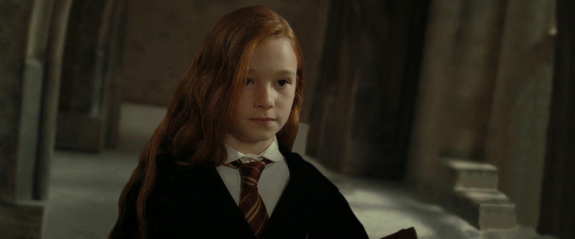 https://www.mugglarportalen.se/images/proxy.php?q=http%3A%2F%2Fimages5.fanpop.com%2Fimage%2Fphotos%2F27500000%2FHarry-Potter-7-Deathly-Hallows-Part-2-lily-and-james-potter-27568173-1920-800.jpg