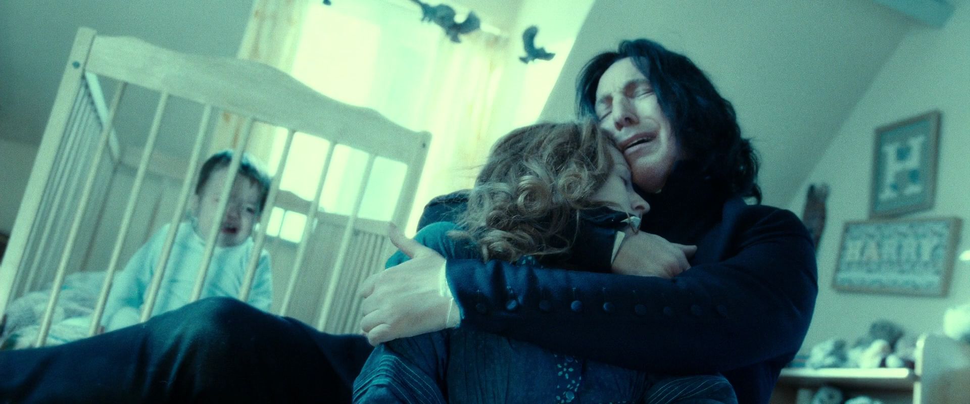 https://www.mugglarportalen.se/images/proxy.php?q=http%3A%2F%2Fimages5.fanpop.com%2Fimage%2Fphotos%2F27500000%2FHarry-Potter-7-Deathly-Hallows-Part-2-severus-snape-and-lily-evans-27568485-1920-800.jpg