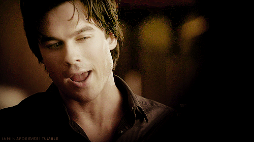 https://www.mugglarportalen.se/images/proxy.php?q=http%3A%2F%2Fimages5.fanpop.com%2Fimage%2Fphotos%2F27800000%2FIan-as-Damon-3-ian-somerhalder-27898016-500-281.gif