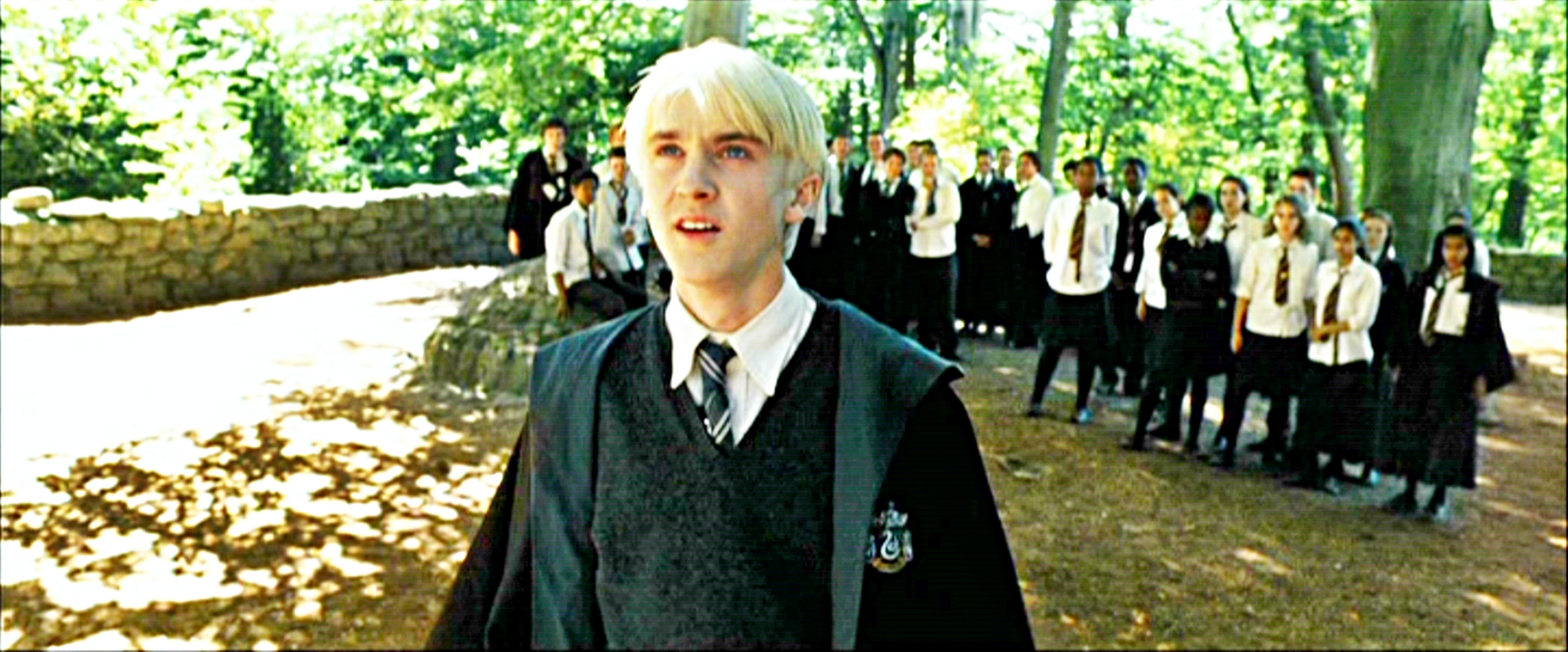 https://www.mugglarportalen.se/images/proxy.php?q=http%3A%2F%2Fimages5.fanpop.com%2Fimage%2Fphotos%2F29100000%2FHarry-Potter-and-the-Prisoner-of-Azkaban-Draco-Malfoy-draco-malfoy-29192036-2560-1064.jpg