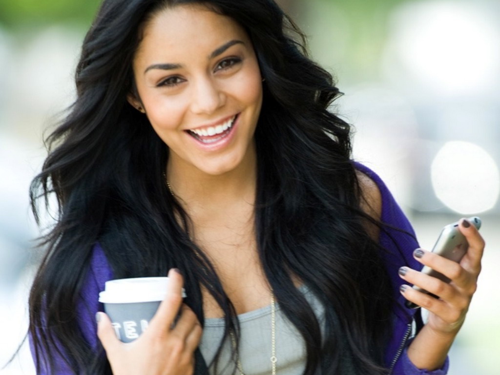 https://www.mugglarportalen.se/images/proxy.php?q=http%3A%2F%2Fimages5.fanpop.com%2Fimage%2Fphotos%2F30400000%2FHudgens-vanessa-hudgens-30492692-1024-768.jpg