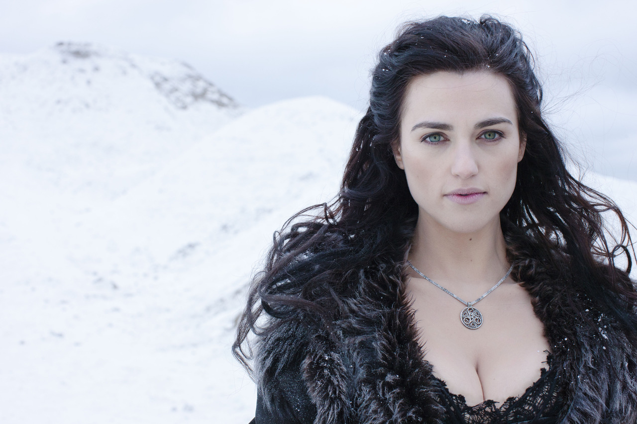 https://www.mugglarportalen.se/images/proxy.php?q=http%3A%2F%2Fimages6.fanpop.com%2Fimage%2Fphotos%2F32100000%2FSeason-5-morgana-32169332-1280-853.jpg
