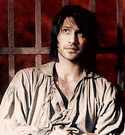 https://www.mugglarportalen.se/images/proxy.php?q=http%3A%2F%2Fimages6.fanpop.com%2Fimage%2Fphotos%2F36500000%2FThe-Musketeers-BBC-image-the-musketeers-bbc-36591736-245-264.gif