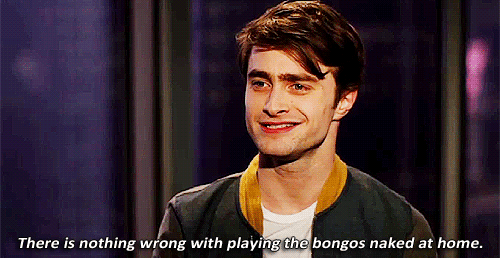 https://www.mugglarportalen.se/images/proxy.php?q=http%3A%2F%2Fimages6.fanpop.com%2Fimage%2Fphotos%2F37400000%2FDaniel-Radcliffe-funny-gif-daniel-radcliffe-37497296-500-258.gif