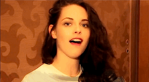 https://www.mugglarportalen.se/images/proxy.php?q=http%3A%2F%2Fmrwgifs.com%2Fwp-content%2Fuploads%2F2013%2F05%2FKriten-Stewart-Crazy-Reaction-Gif.gif
