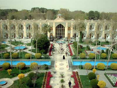 https://www.mugglarportalen.se/images/proxy.php?q=http%3A%2F%2Fwww.persiatours.com%2Fimage%2Fabbasi_hotel_isfahan_iran.jpg