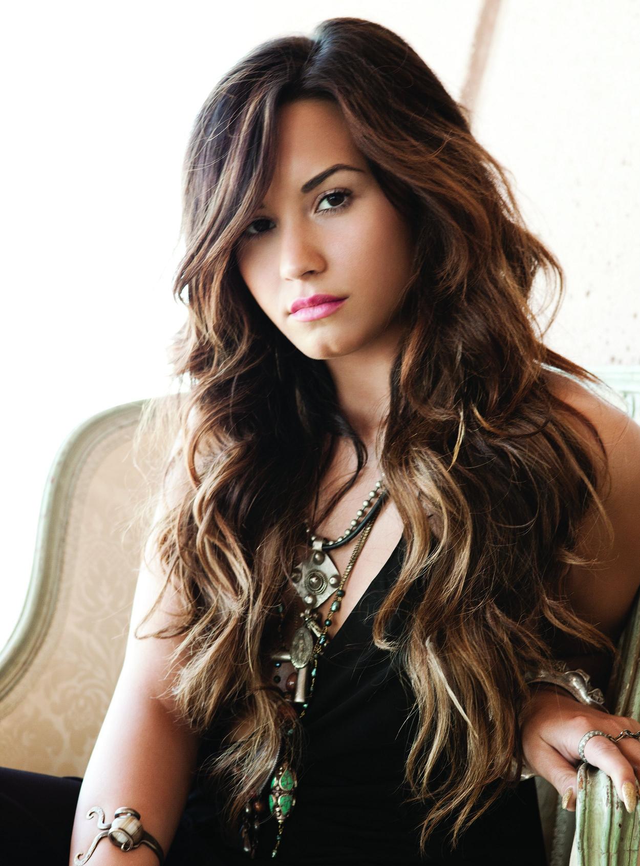 https://www.mugglarportalen.se/images/proxy.php?q=http%3A%2F%2Fwww.rotoscopers.com%2Fwp-content%2Fuploads%2F2013%2F10%2Fdemi-lovato-disney-frozen.jpg