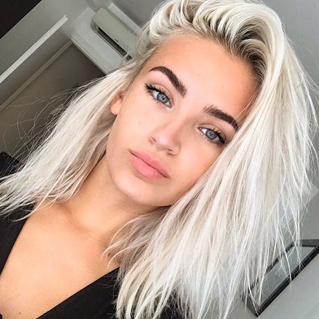 https://www.mugglarportalen.se/images/proxy.php?q=https%3A%2F%2Fi.pinimg.com%2F736x%2F0a%2Fdd%2F73%2F0add73681f8b8930995a5c859a02b2c2--blonde-girl-ice-blonde-hair.jpg
