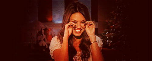 https://www.mugglarportalen.se/images/proxy.php?q=https%3A%2F%2Fi1.wp.com%2Fmrwgifs.com%2Fwp-content%2Fuploads%2F2013%2F04%2FMila-Kunis-Laughing-And-Wiping-The-Tears-Away-Reaction-Gif.gif