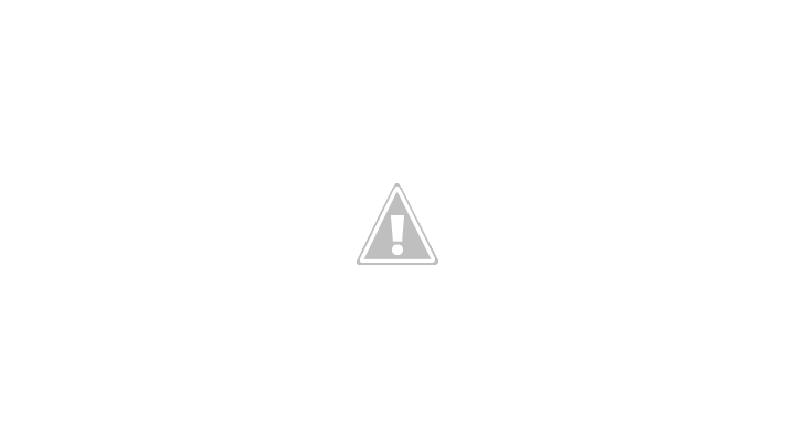 https://www.mugglarportalen.se/images/proxy.php?q=https%3A%2F%2Flh3.googleusercontent.com%2F-eVPKEJmfDxw%2FVhiv12XTiPI%2FAAAAAAAAPyc%2FMXVVYF3dd6o%2Fw720-h405%2FPinkie_Pie_party_hard_meme.gif
