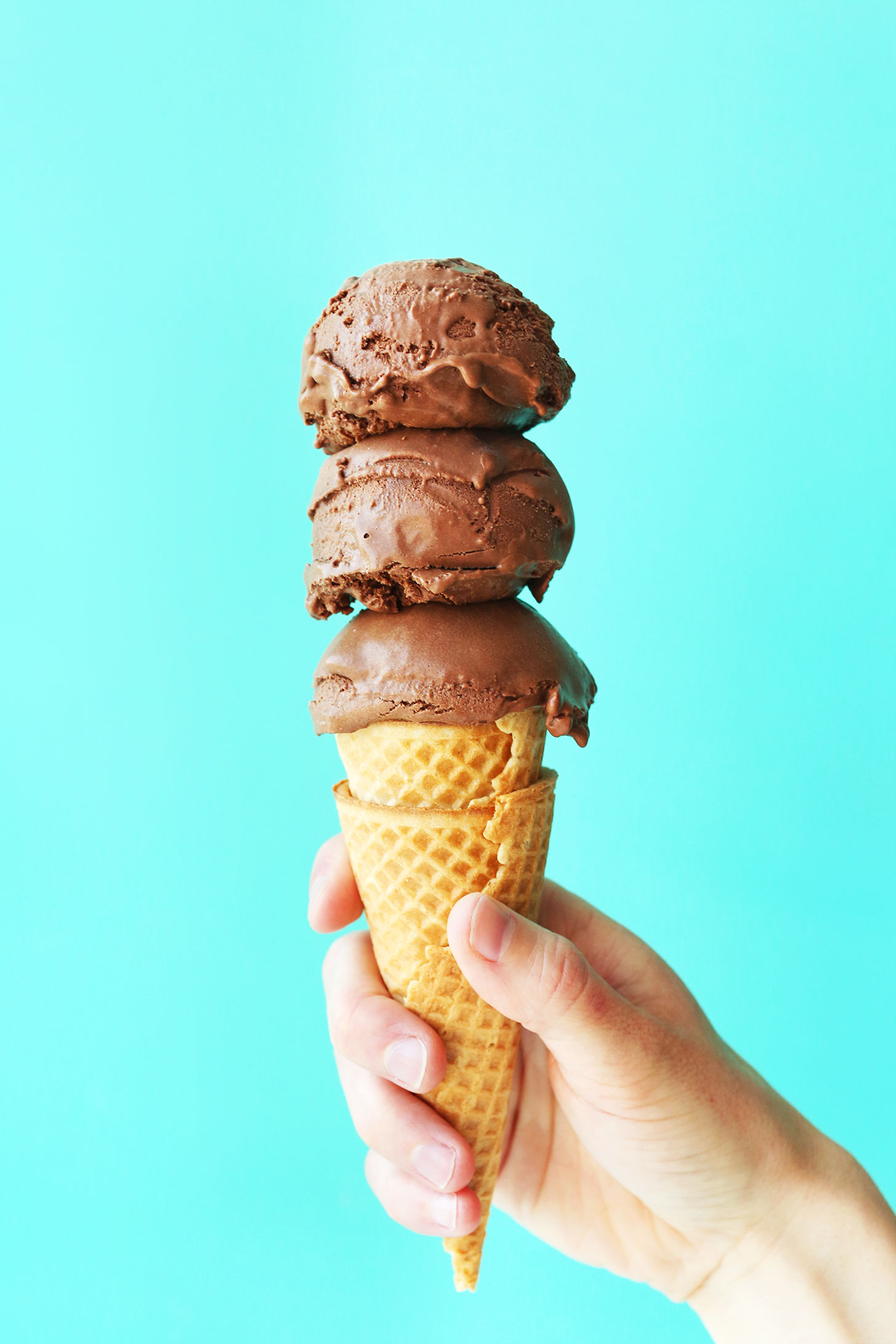 https://www.mugglarportalen.se/images/proxy.php?q=https%3A%2F%2Fminimalistbaker.com%2Fwp-content%2Fuploads%2F2016%2F05%2FTHE-BEST-Vegan-Chocolate-Ice-Cream-SO-creamy-rich-and-easy-to-make-vegan-glutenfree-icecream-dessert-chocolate-recipe-summer.jpg